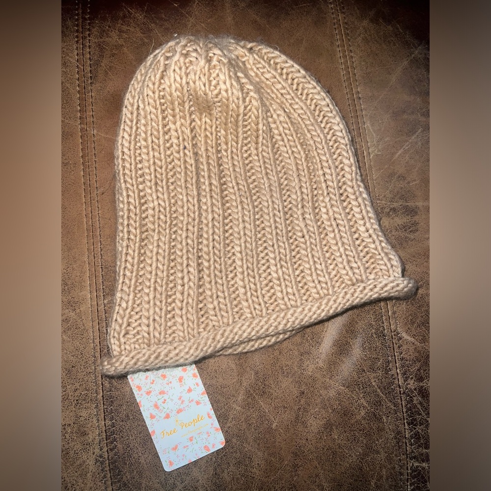 Free People NWT Beanie